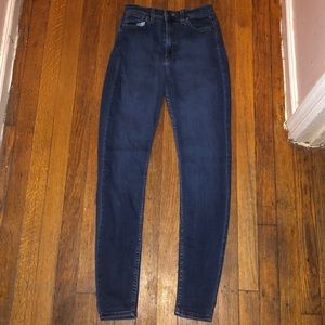 Women’s high waisted jeans